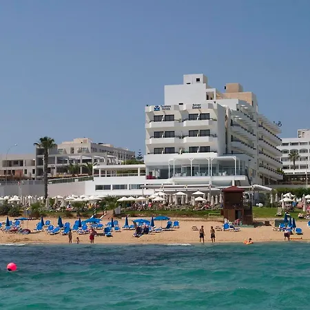 Silver Sands Hotel
