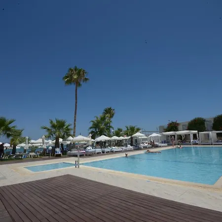 Silver Sands Hotel 3*