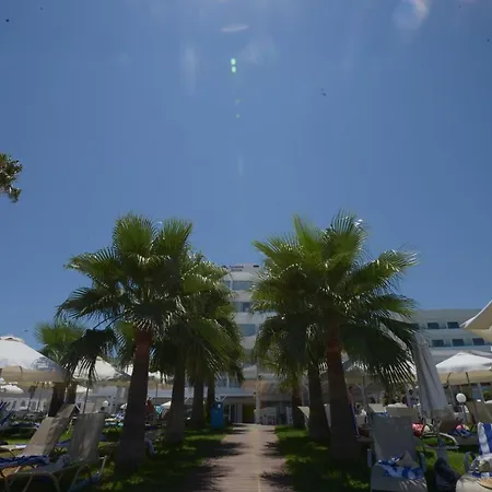 Silver Sands Hotel 3*