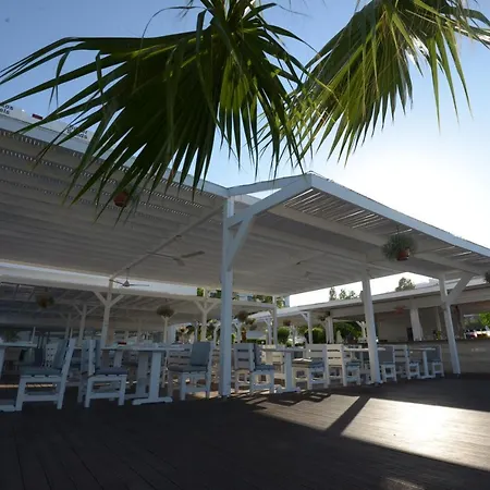 Hotel Silver Sands
